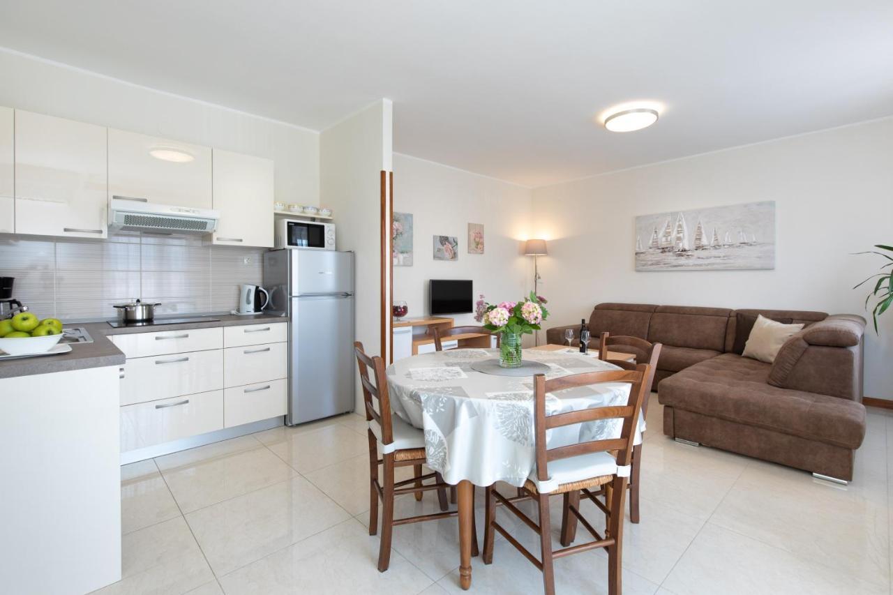 Apartments Dujmovic Ivo 2 Baska  Ngoại thất bức ảnh