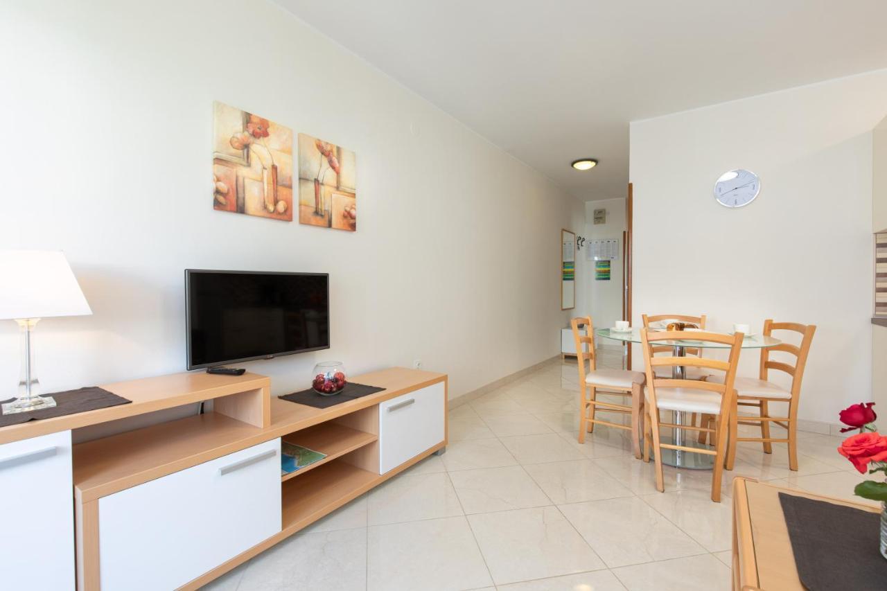 Apartments Dujmovic Ivo 2 Baska  Ngoại thất bức ảnh