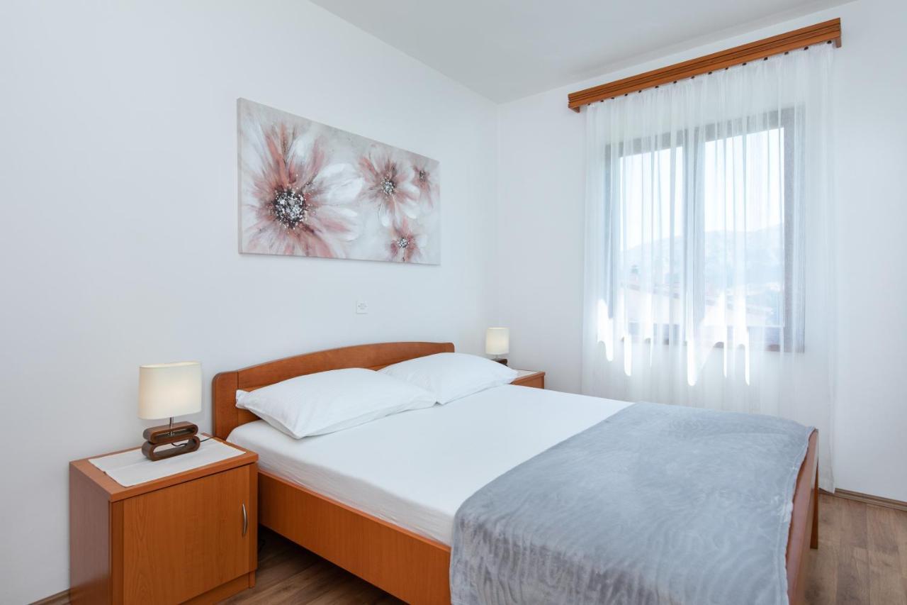 Apartments Dujmovic Ivo 2 Baska  Ngoại thất bức ảnh