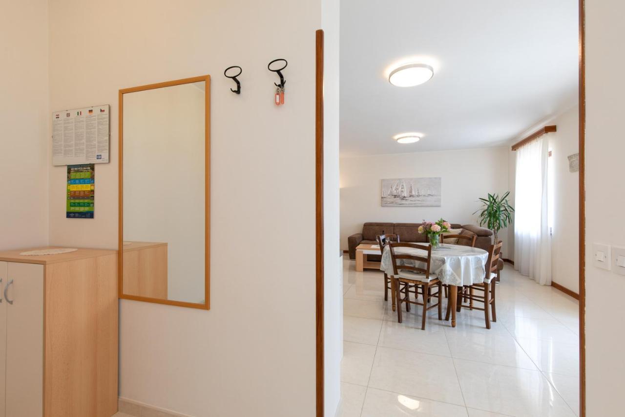 Apartments Dujmovic Ivo 2 Baska  Ngoại thất bức ảnh