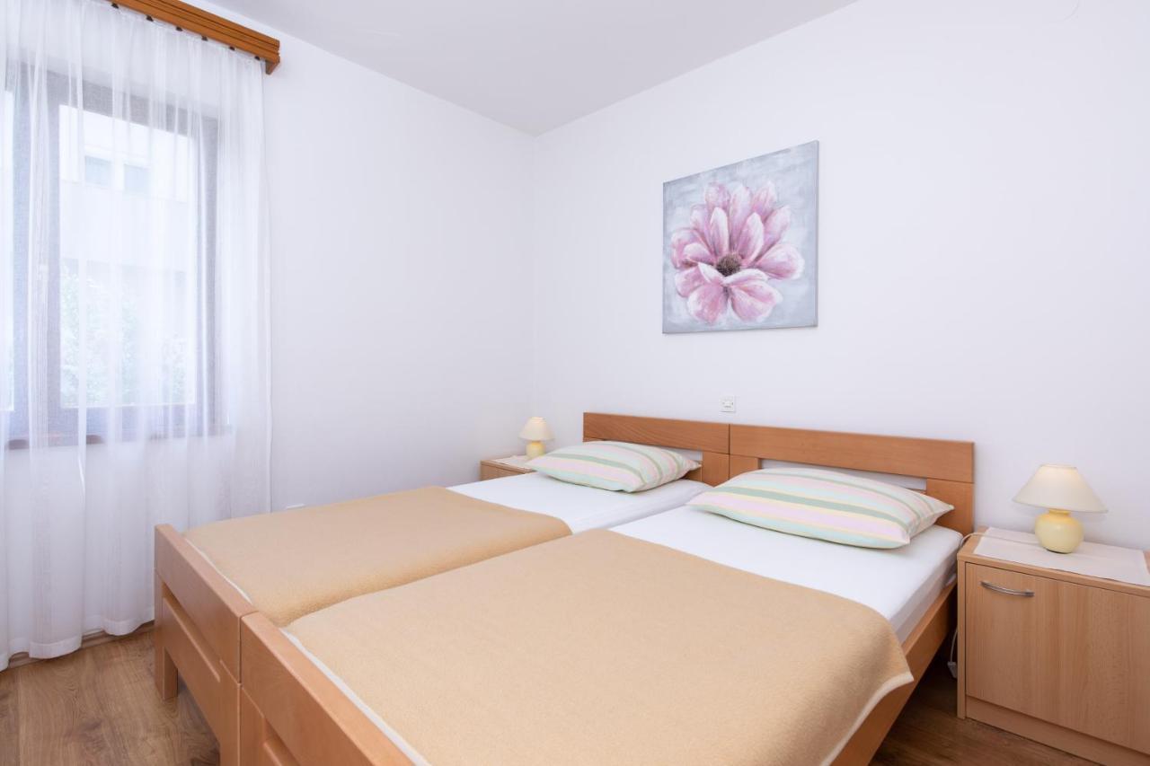 Apartments Dujmovic Ivo 2 Baska  Ngoại thất bức ảnh