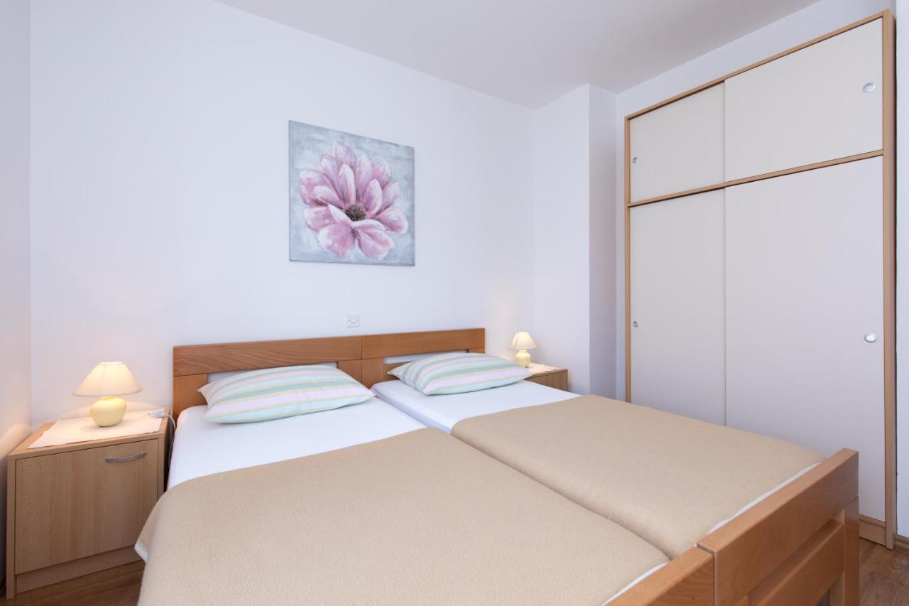 Apartments Dujmovic Ivo 2 Baska  Ngoại thất bức ảnh