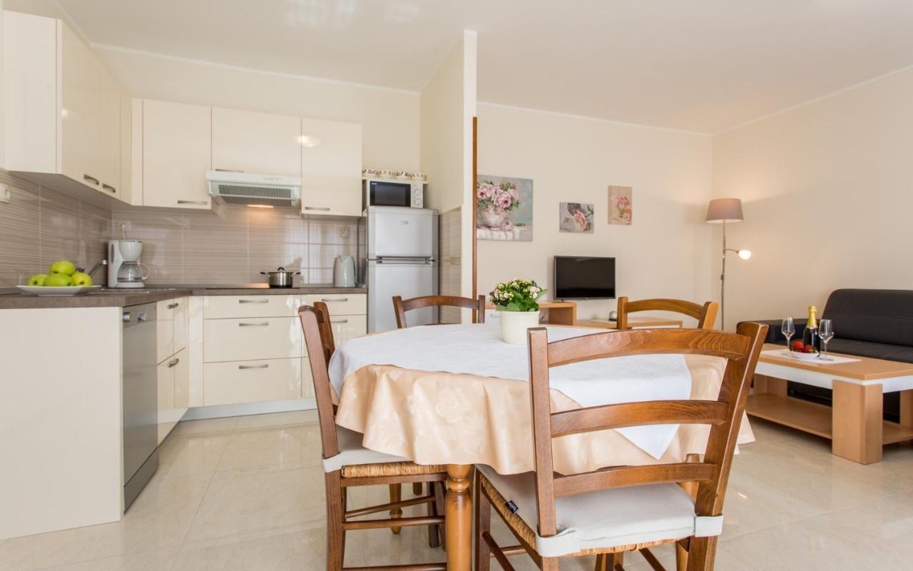 Apartments Dujmovic Ivo 2 Baska  Ngoại thất bức ảnh